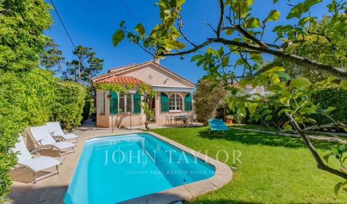 Arrendamento de curta duraçāo Moradia Antibes