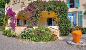 Arrendamento de curta duraçāo Moradia Grasse