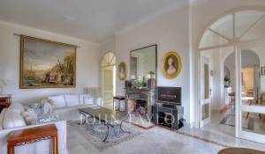 Arrendamento de curta duraçāo Moradia Grasse