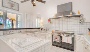 Arrendamento de curta duraçāo Moradia Grasse