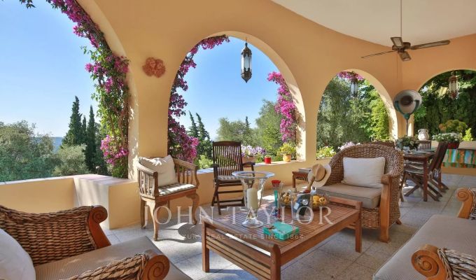 Arrendamento de curta duraçāo Moradia Grasse