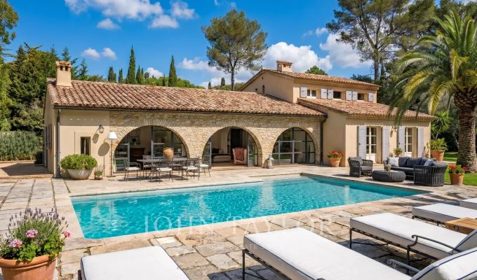 Arrendamento de curta duraçāo Moradia Mougins