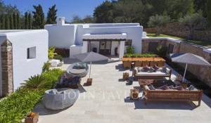 Arrendamento de curta duraçāo Moradia Sant Carles de Peralta