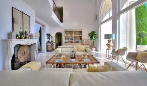 Arrendamento de curta duraçāo Moradia Valbonne