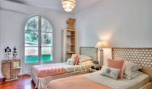 Arrendamento de curta duraçāo Moradia Valbonne