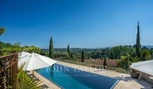 Arrendamento de curta duraçāo Moradia Valbonne