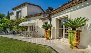 Arrendamento de curta duraçāo Moradia Valbonne