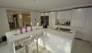 Arrendamento de curta duraçāo Propriedade Antibes