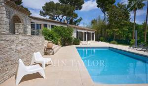 Arrendamento de curta duraçāo Propriedade Antibes