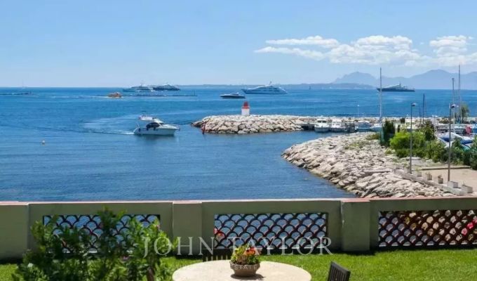 Arrendamento de curta duraçāo Propriedade Antibes