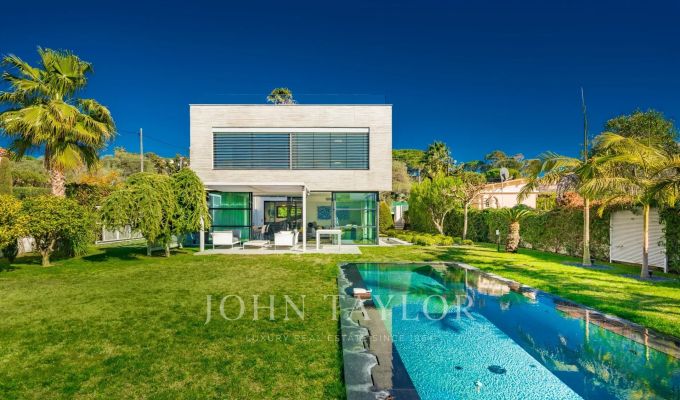 Arrendamento de curta duraçāo Propriedade Antibes