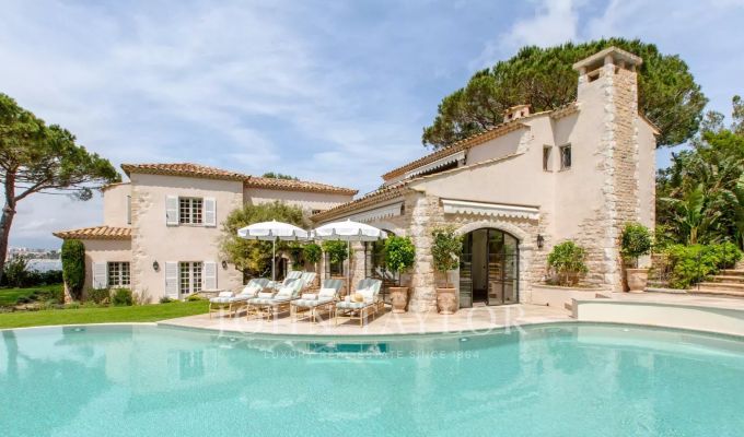 Arrendamento de curta duraçāo Propriedade Antibes