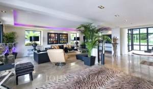 Arrendamento de curta duraçāo Propriedade Cannes