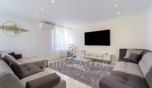 Arrendamento de curta duraçāo Propriedade Cannes