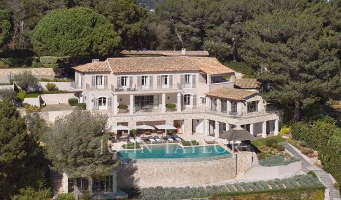 Arrendamento de curta duraçāo Propriedade Cannes