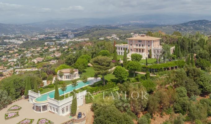 Arrendamento de curta duraçāo Propriedade Cannes