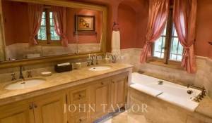 Arrendamento de curta duraçāo Propriedade Fréjus