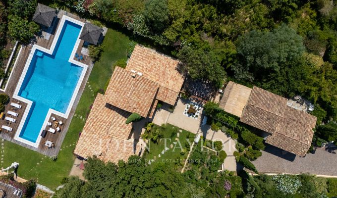 Arrendamento de curta duraçāo Propriedade Grimaud