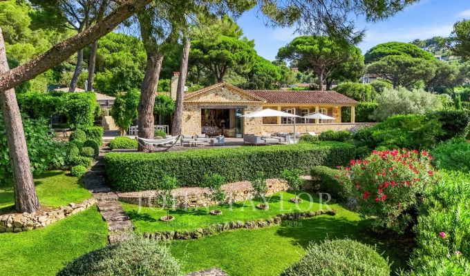 Arrendamento de curta duraçāo Propriedade Ramatuelle