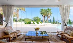 Arrendamento de curta duraçāo Propriedade Roca Llisa