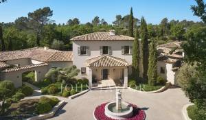 Arrendamento de curta duraçāo Propriedade Tourrettes