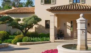 Arrendamento de curta duraçāo Propriedade Tourrettes