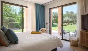 Arrendamento de curta duraçāo Propriedade Tourrettes