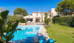 Arrendamento de curta duraçāo Villa Antibes