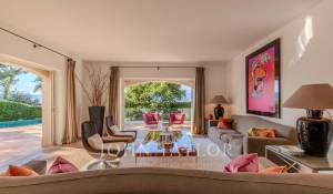 Arrendamento de curta duraçāo Villa Antibes