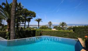 Arrendamento de curta duraçāo Villa Antibes