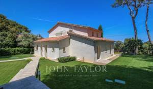 Arrendamento de curta duraçāo Villa Antibes