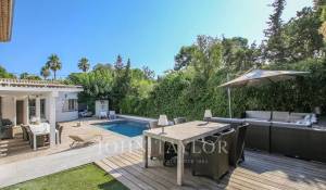 Arrendamento de curta duraçāo Villa Antibes