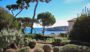 Arrendamento de curta duraçāo Villa Antibes