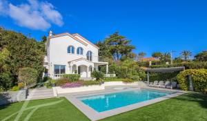 Arrendamento de curta duraçāo Villa Antibes