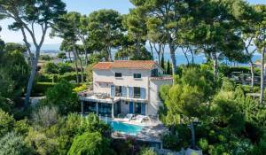 Arrendamento de curta duraçāo Villa Antibes