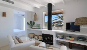 Arrendamento de curta duraçāo Villa Cala Llenya