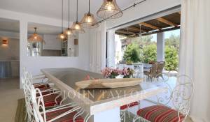 Arrendamento de curta duraçāo Villa Cala Llenya