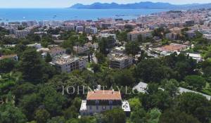 Arrendamento de curta duraçāo Villa Cannes