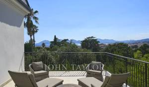 Arrendamento de curta duraçāo Villa Cannes