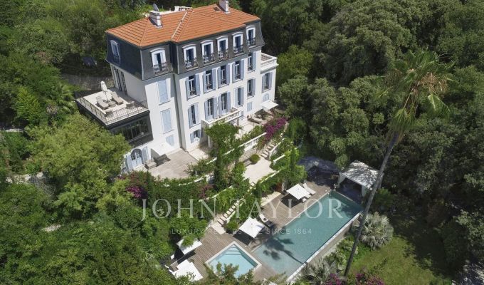 Arrendamento de curta duraçāo Villa Cannes
