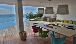 Arrendamento de curta duraçāo Villa Corossol