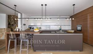 Arrendamento de curta duraçāo Villa Corossol