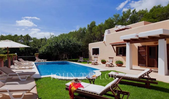 Arrendamento de curta duraçāo Villa Sant Carles de Peralta