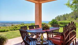 Arrendamento de curta duraçāo Villa Santa Eularia des Riu