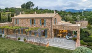 Arrendamento de curta duraçāo Villa Santa Maria