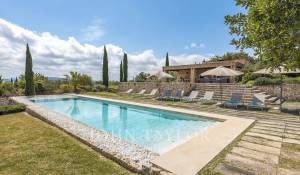 Arrendamento de curta duraçāo Villa Santa Maria