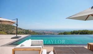 Arrendamento de curta duraçāo Villa Vence