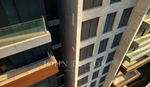 Construção Aparthotel Agios Tychonas