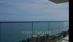 Construção Aparthotel Agios Tychonas