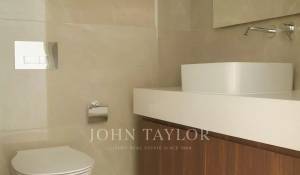 Construção Aparthotel Agios Tychonas